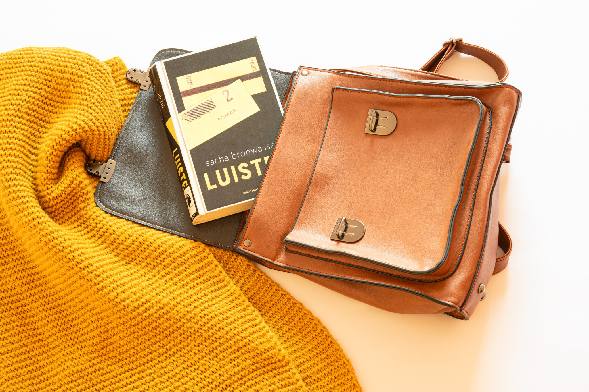 Recensie: Luister – Sacha Bronwasser – leesliever